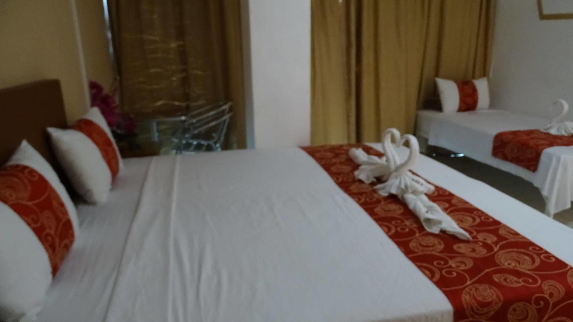 Hypertek Hotel Grand-Baie Kültér fotó